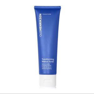 Transforming Walnut Scrub / Ole Henriksen